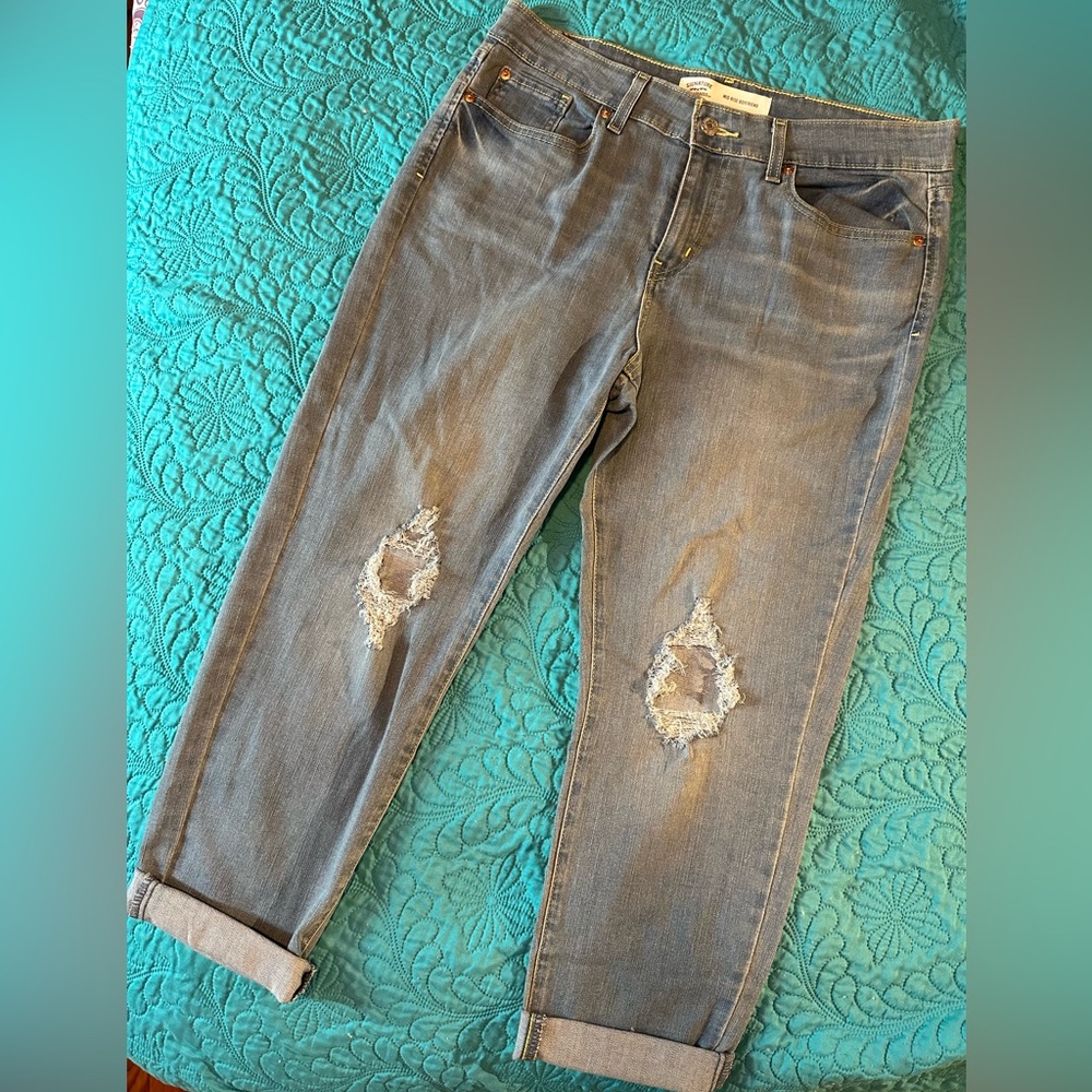 🐝 LEVI STRAUSS SIGNATURE MID RISE BOYFRIEND 🌺